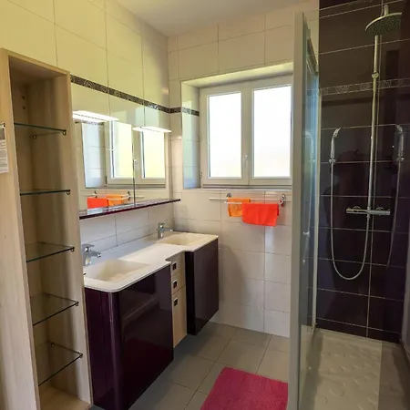 De La Cascade Villecomtal