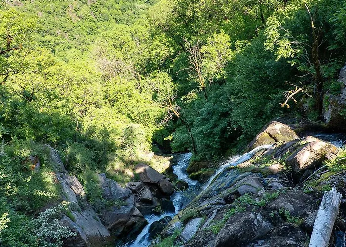 De La Cascade Tatil Evi *