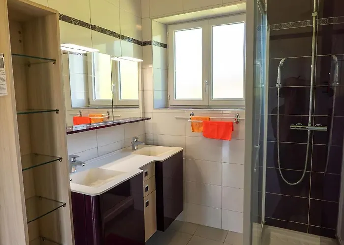 De La Cascade Villecomtal