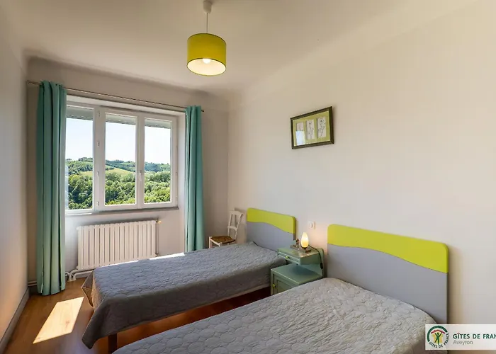 De La Cascade * Villecomtal